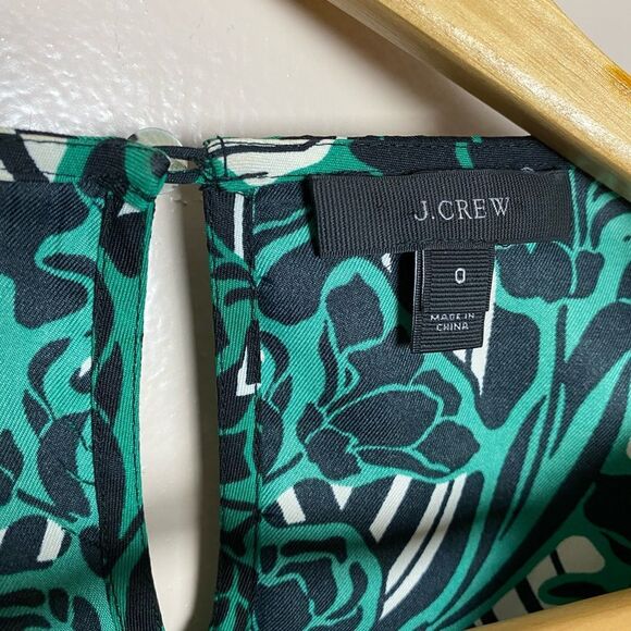 CLEARANCE! J. Crew Patterned Blouse Size 0 - Picture 4 of 4